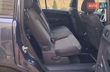 Минивэн Opel Zafira 2009 в 