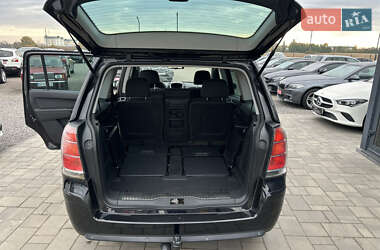 Минивэн Opel Zafira 2007 в 