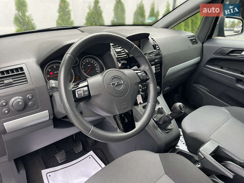 Мінівен Opel Zafira 2011 в Дрогобичі фото 4 Мінівен Opel Zafira 2011 в Дрогобичі