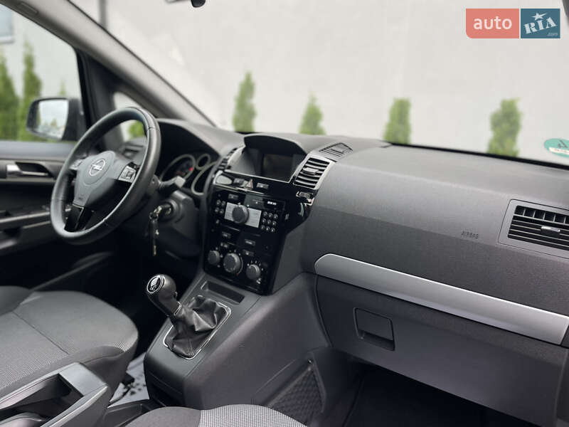 Мінівен Opel Zafira 2011 в Дрогобичі фото 59 Мінівен Opel Zafira 2011 в Дрогобичі