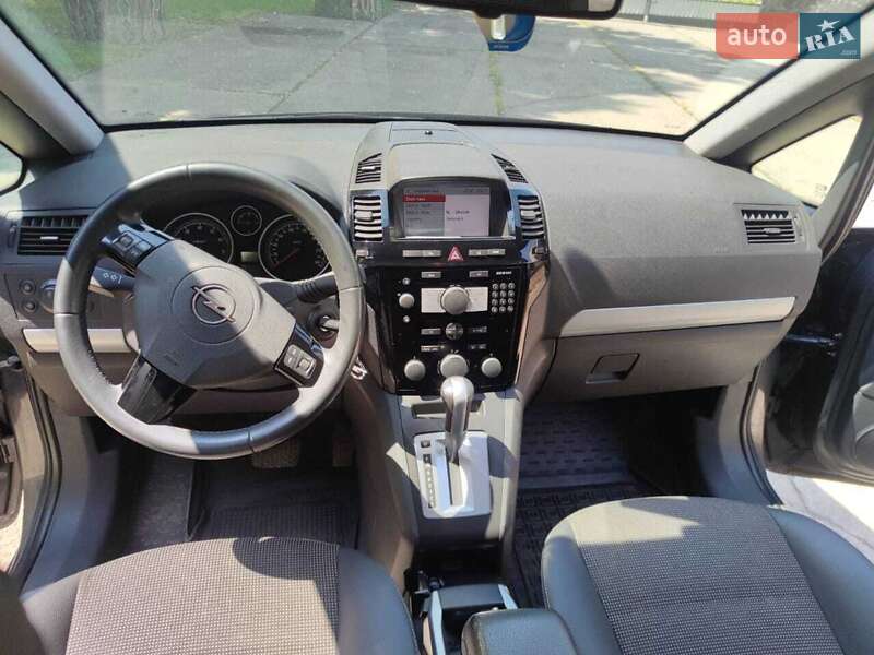 Минивэн Opel Zafira 2010 в Жмеринке фото 5 Минивэн Opel Zafira 2010 в Жмеринке