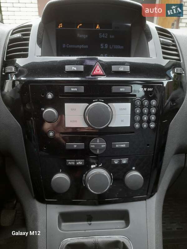 Мінівен Opel Zafira 2011 в Соснівці