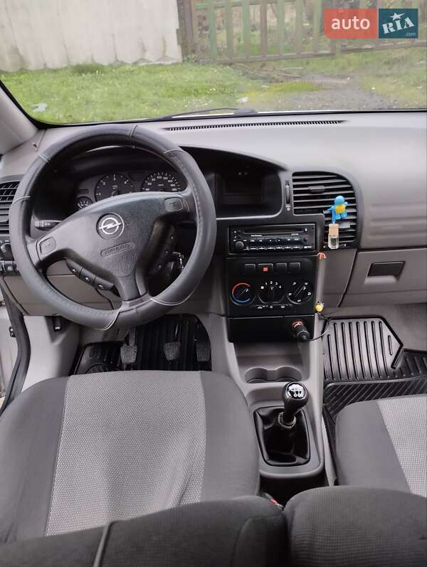 Минивэн Opel Zafira 1999 в Луцке фото 4 Минивэн Opel Zafira 1999 в Луцке