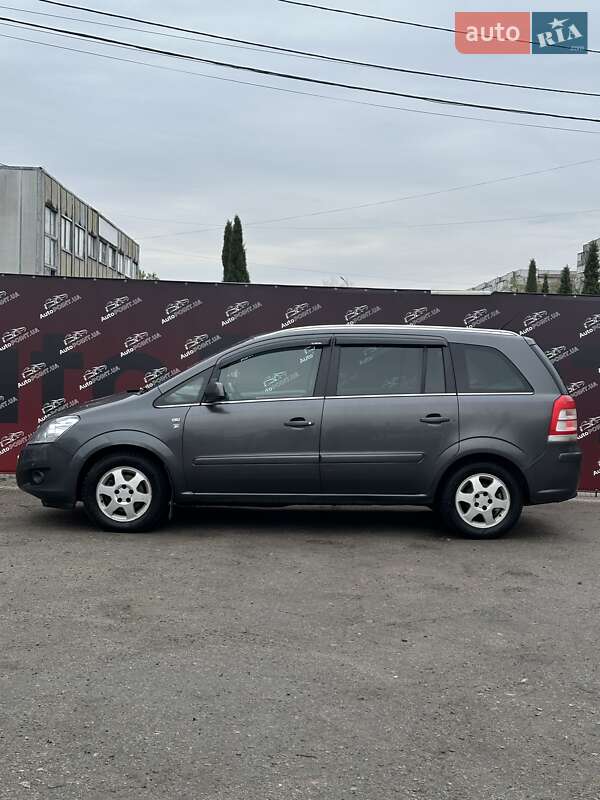 Минивэн Opel Zafira 2011 в Сумах фото 5 Минивэн Opel Zafira 2011 в Сумах