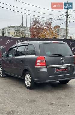Мінівен Opel Zafira 2011 в  фото 8 Мінівен Opel Zafira 2011 в
