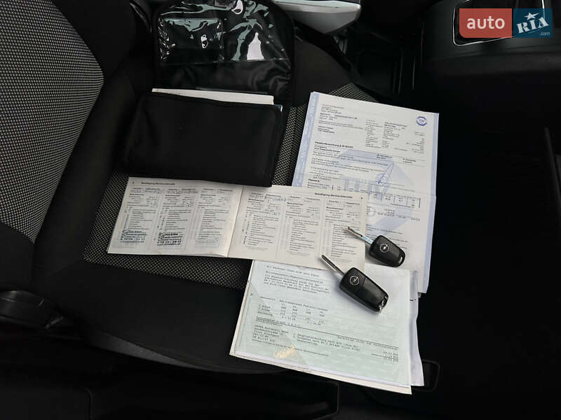 Минивэн Opel Zafira 2010 в Виннице