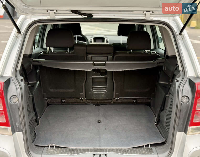 Минивэн Opel Zafira 2008 в Киеве