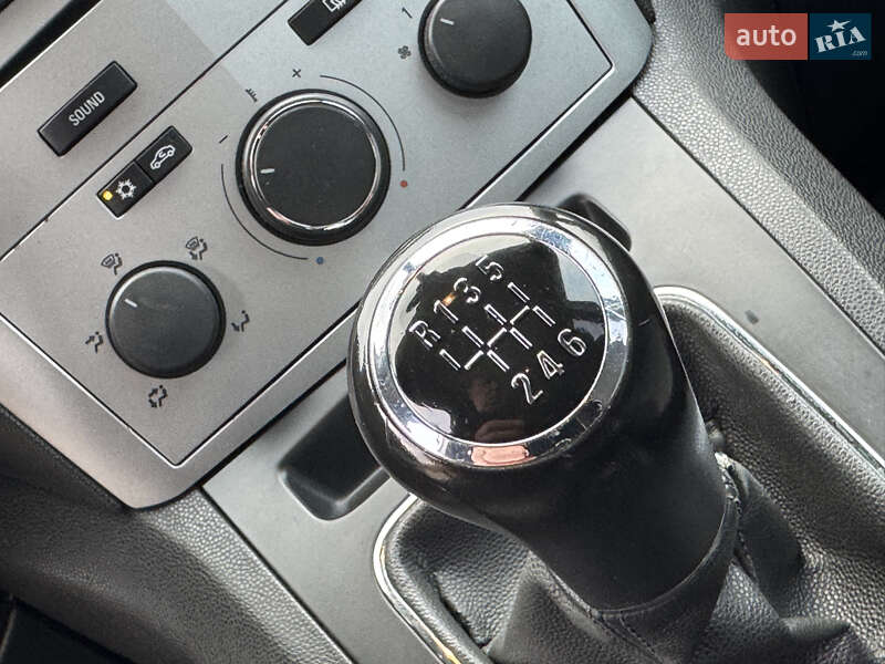 Мінівен Opel Zafira 2009 в Трускавці фото 44 Мінівен Opel Zafira 2009 в Трускавці