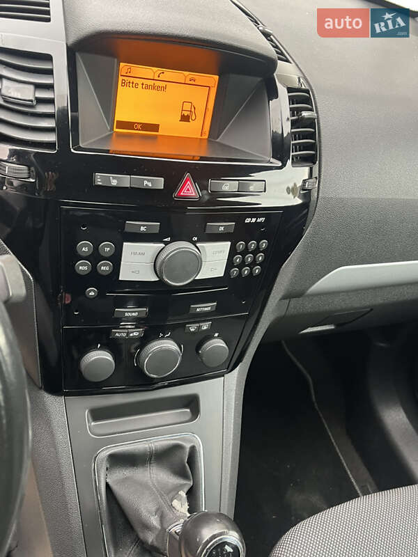 Мінівен Opel Zafira 2010 в Чернівцях фото 7 Мінівен Opel Zafira 2010 в Чернівцях