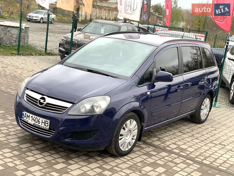 Минивэн Opel Zafira 2011 в Бердичеве фото 3 Минивэн Opel Zafira 2011 в Бердичеве