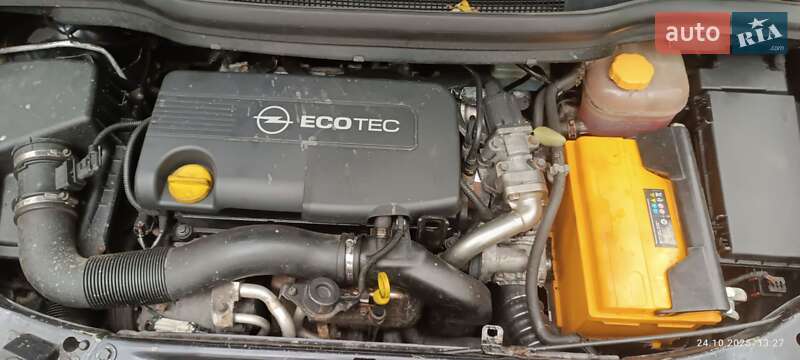 Минивэн Opel Zafira 2009 в Коростене