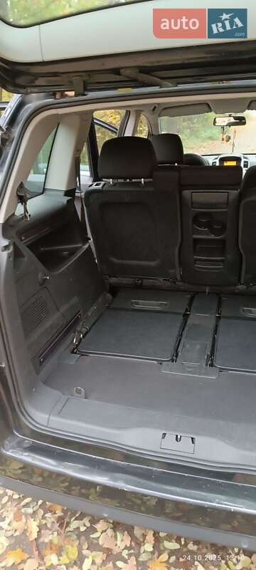 Минивэн Opel Zafira 2009 в Коростене