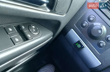 Минивэн Opel Zafira 2007 в  фото 7 Минивэн Opel Zafira 2007 в