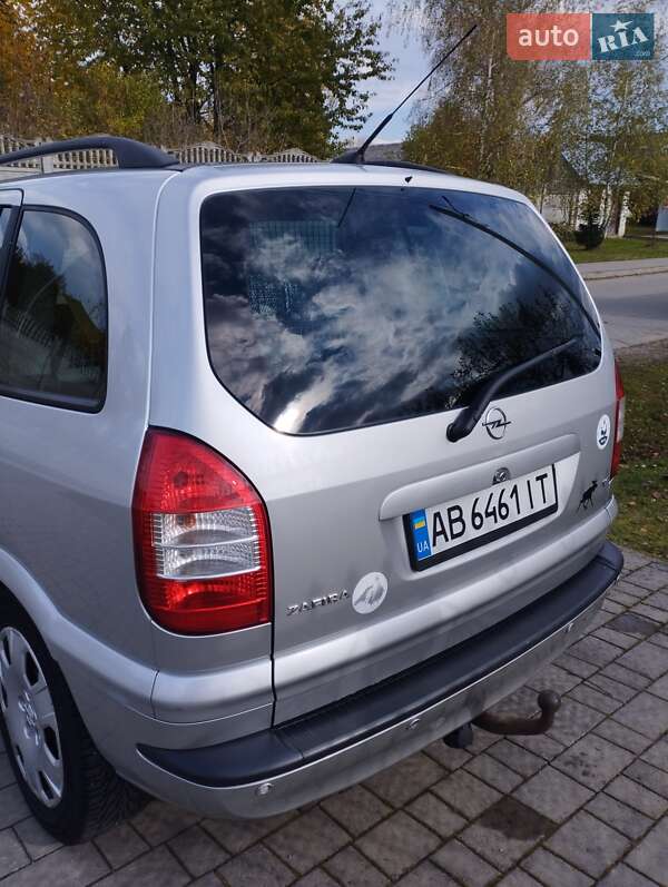 Минивэн Opel Zafira 2004 в Виннице