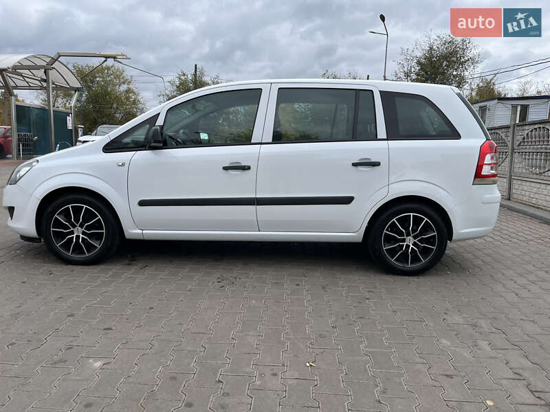 Минивэн Opel Zafira 2011 в Кривом Роге
