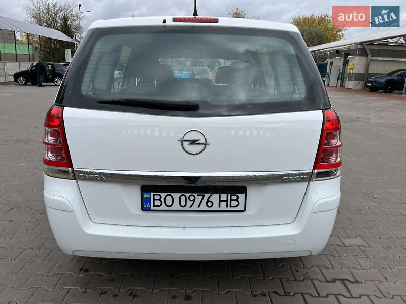 Минивэн Opel Zafira 2011 в Кривом Роге