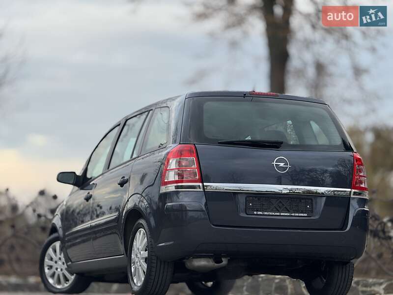 Минивэн Opel Zafira 2010 в Дрогобыче