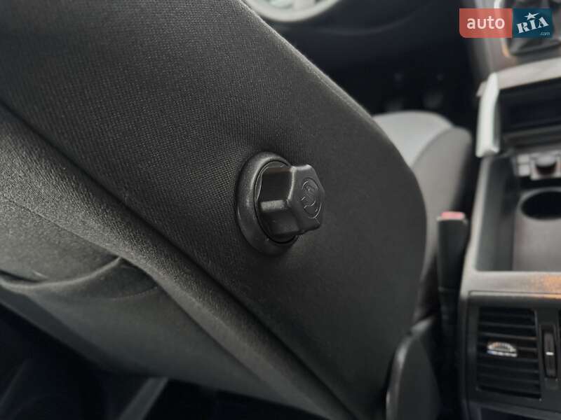 Минивэн Opel Zafira 2010 в Дрогобыче