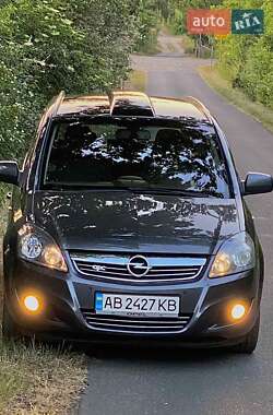 Минивэн Opel Zafira 2010 в Виннице