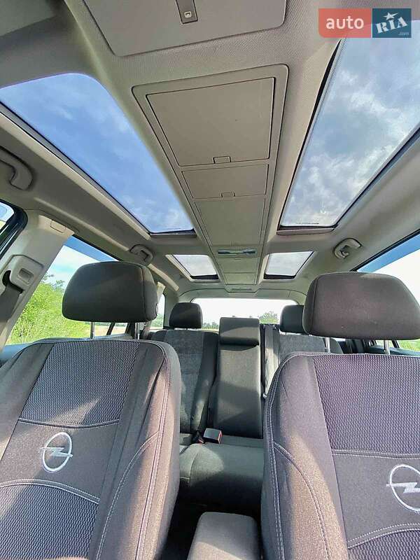 Мінівен Opel Zafira 2010 в Вінниці