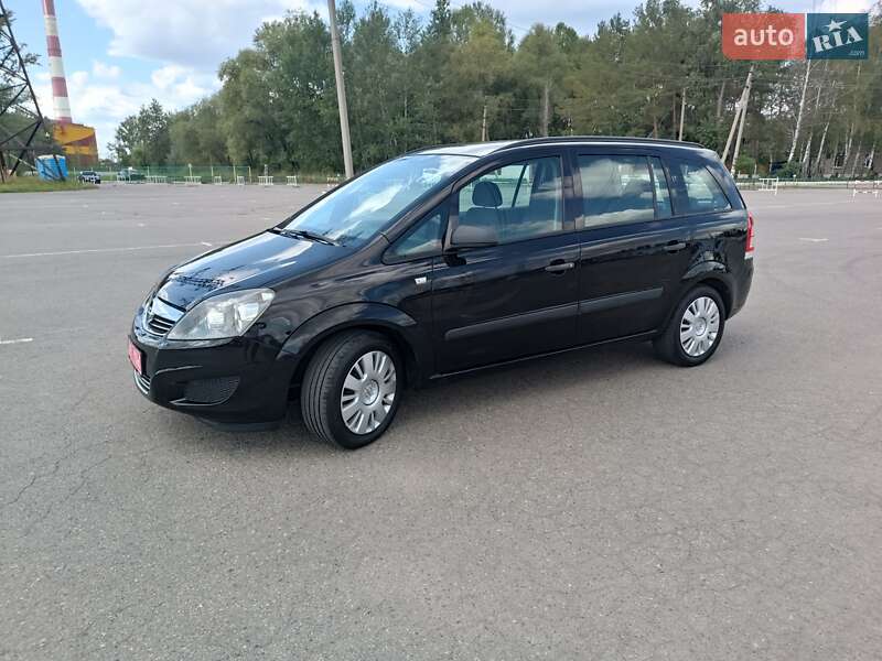 Opel Zafira 2010 Opel Zafira 2010