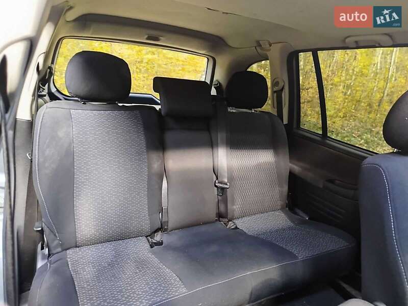 Минивэн Opel Zafira 2003 в Бориславе