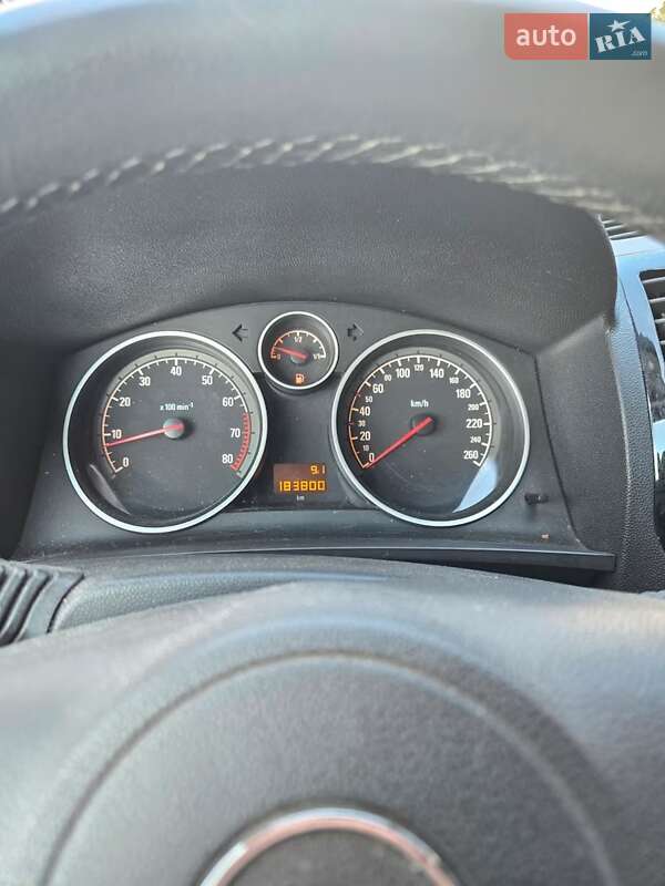 Минивэн Opel Zafira 2010 в Белой Церкви