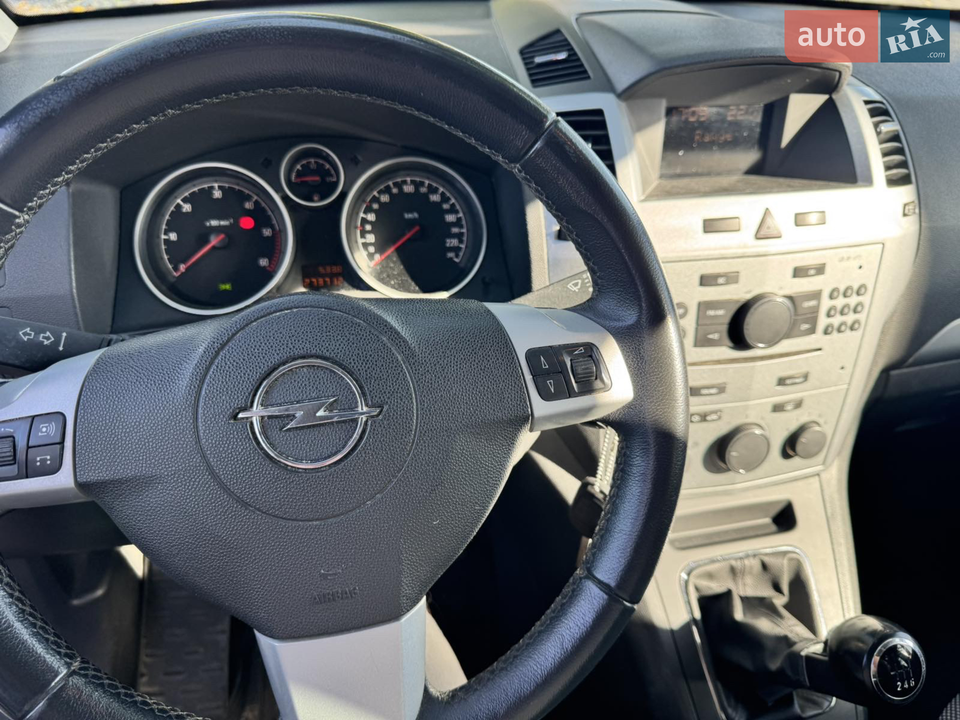 2012 Opel Zafira - мініатюра 2
