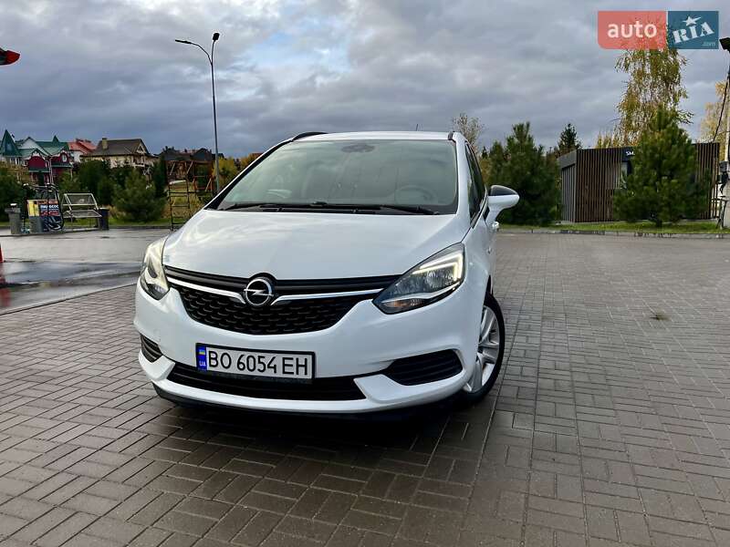Мінівен Opel Zafira 2017 в Хмельницькому