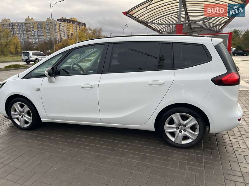 Мінівен Opel Zafira 2017 в Хмельницькому