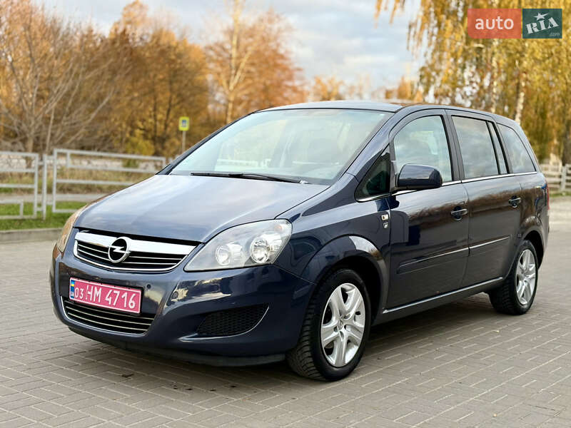 Мінівен Opel Zafira 2011 в Тернополі