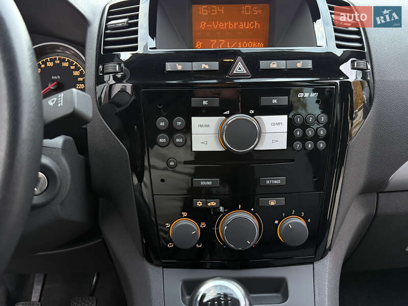 Мінівен Opel Zafira 2011 в Тернополі