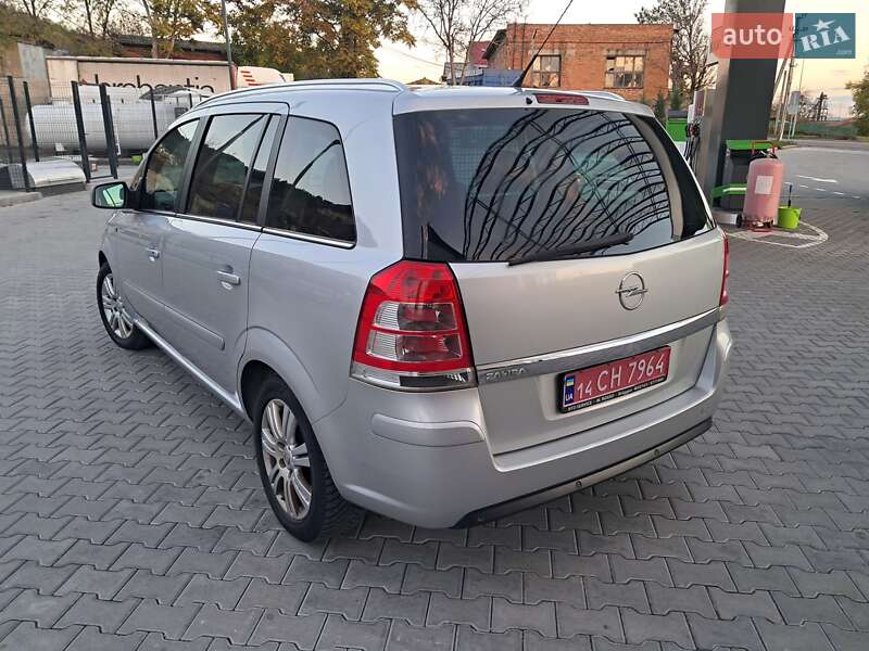 Минивэн Opel Zafira 2012 в Могилев-Подольске фото 27 Минивэн Opel Zafira 2012 в Могилев-Подольске