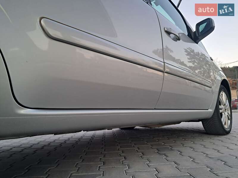 Минивэн Opel Zafira 2012 в Могилев-Подольске фото 46 Минивэн Opel Zafira 2012 в Могилев-Подольске