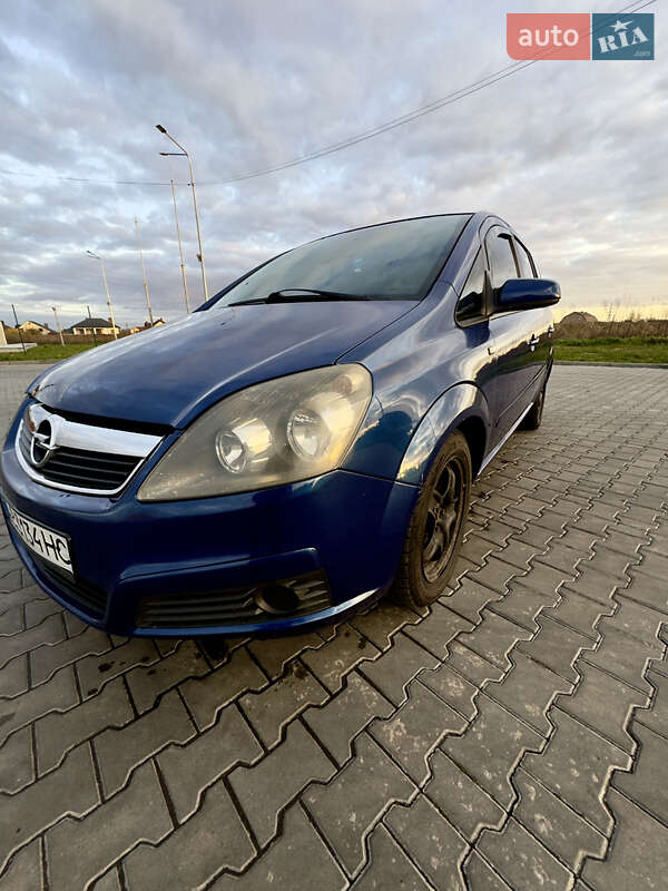 Минивэн Opel Zafira 2006 в Луцке фото 17 Минивэн Opel Zafira 2006 в Луцке