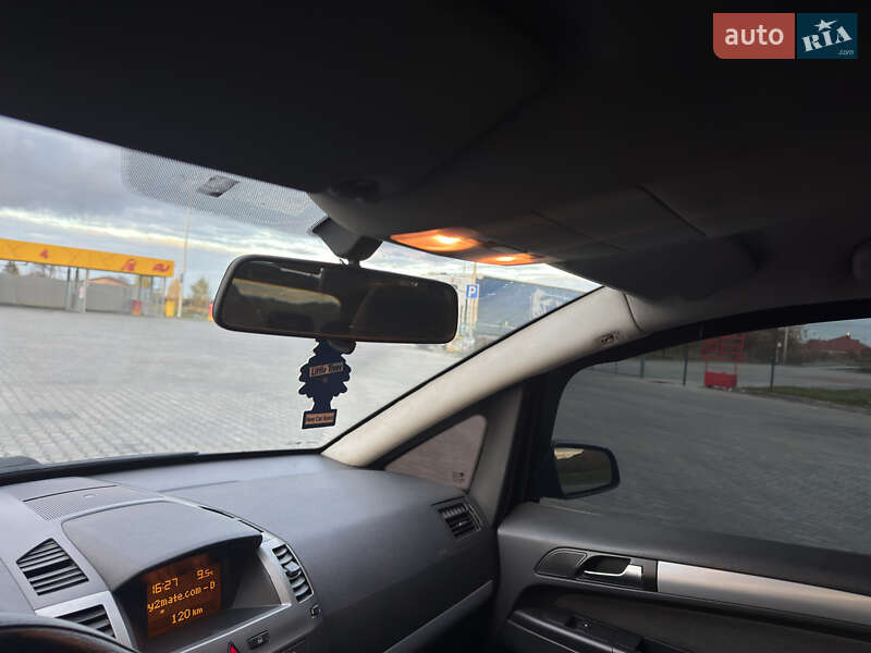 Минивэн Opel Zafira 2006 в Луцке фото 23 Минивэн Opel Zafira 2006 в Луцке