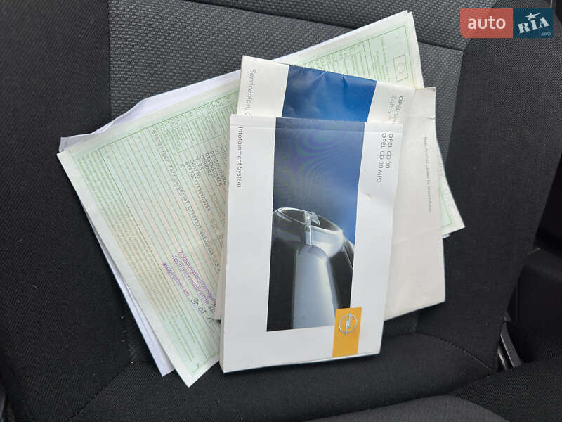 Минивэн Opel Zafira 2005 в Збараже