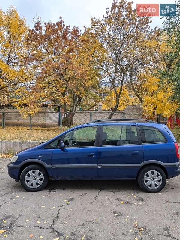 Минивэн Opel Zafira 2003 в Николаеве