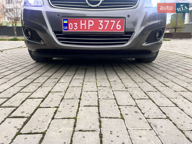 Минивэн Opel Zafira 2012 в Луцке фото 35 Минивэн Opel Zafira 2012 в Луцке