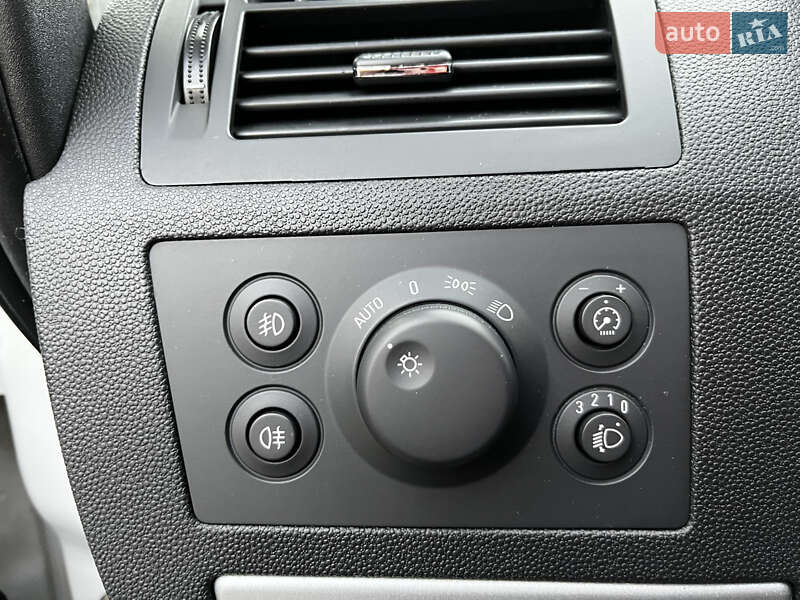 Минивэн Opel Zafira 2013 в Луцке фото 12 Минивэн Opel Zafira 2013 в Луцке