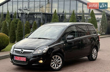 Мінівен Opel Zafira 2014 в Стрию