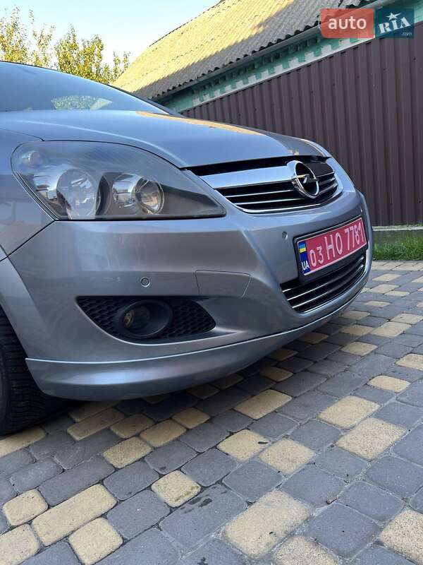 Мінівен Opel Zafira 2010 в Луцьку фото 41 Мінівен Opel Zafira 2010 в Луцьку