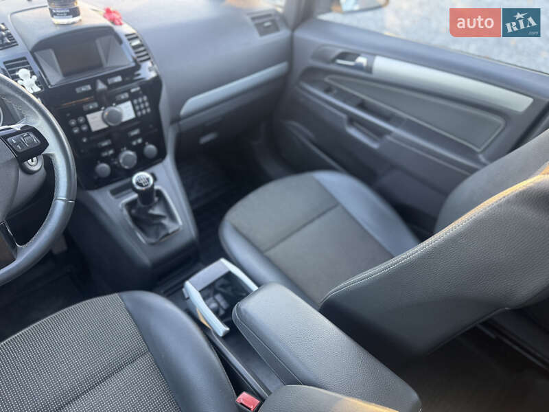 Мінівен Opel Zafira 2008 в Хмельницькому фото 25 Мінівен Opel Zafira 2008 в Хмельницькому