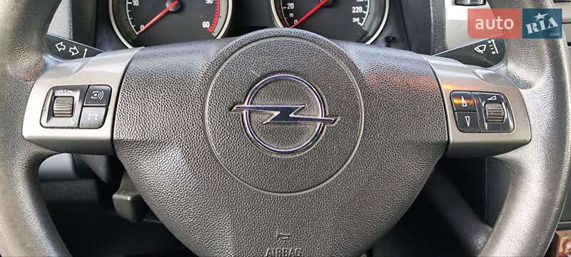 Минивэн Opel Zafira 2005 в Новоукраинке фото 86 Минивэн Opel Zafira 2005 в Новоукраинке