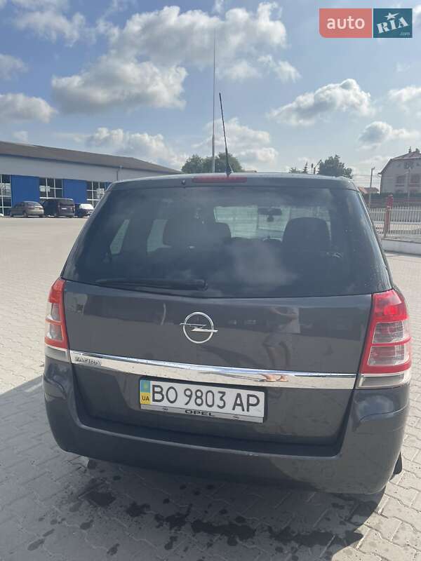 Мінівен Opel Zafira 2010 в Кременці
