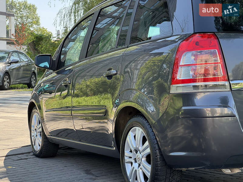 Минивэн Opel Zafira 2012 в Львове фото 25 Минивэн Opel Zafira 2012 в Львове