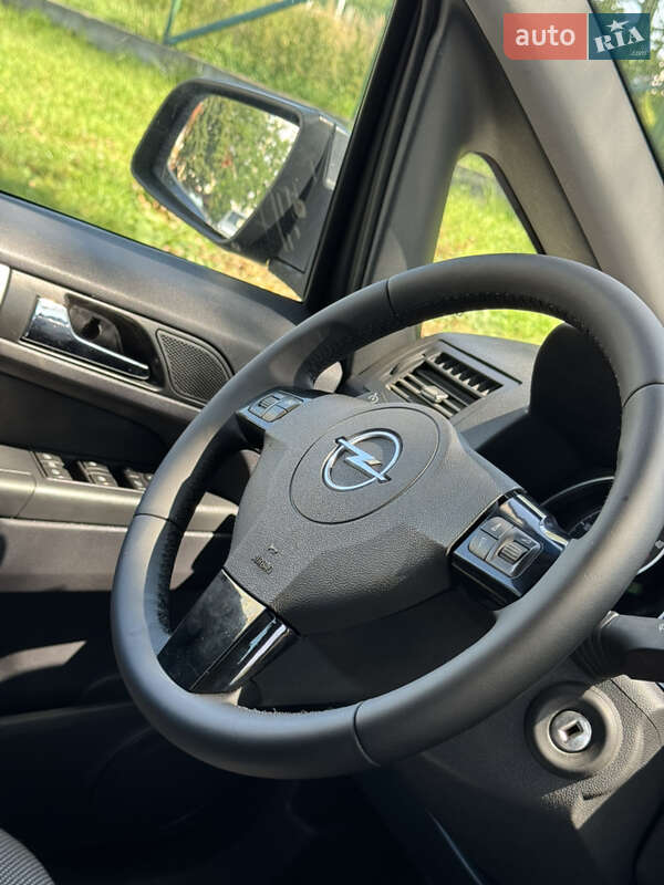 Минивэн Opel Zafira 2012 в Львове фото 41 Минивэн Opel Zafira 2012 в Львове