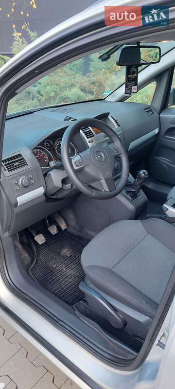 Минивэн Opel Zafira 2007 в Белой Церкви