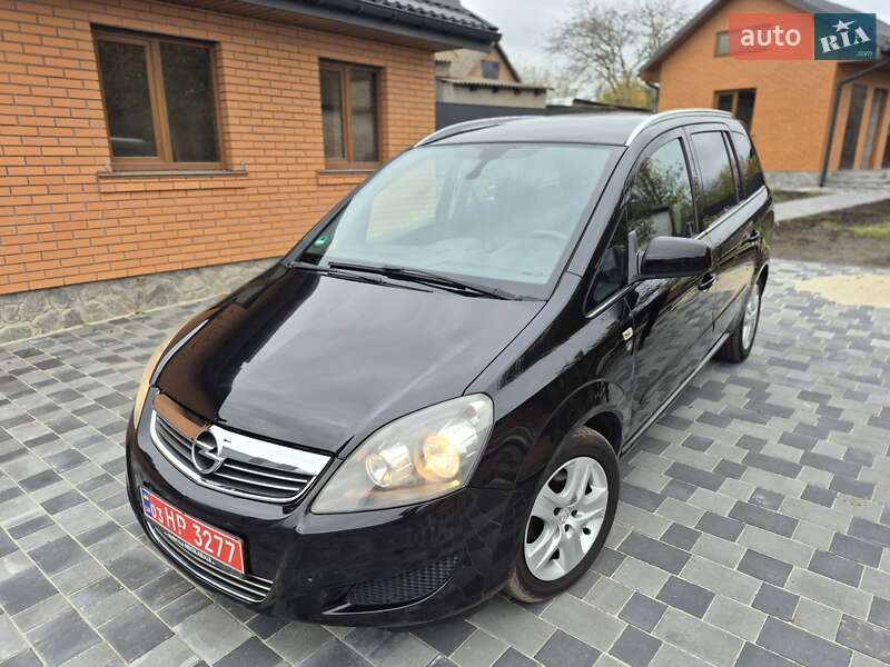 Минивэн Opel Zafira 2010 в Хороле фото 16 Минивэн Opel Zafira 2010 в Хороле