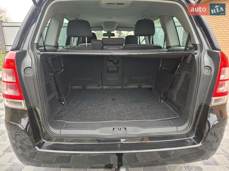 Минивэн Opel Zafira 2010 в Хороле фото 37 Минивэн Opel Zafira 2010 в Хороле
